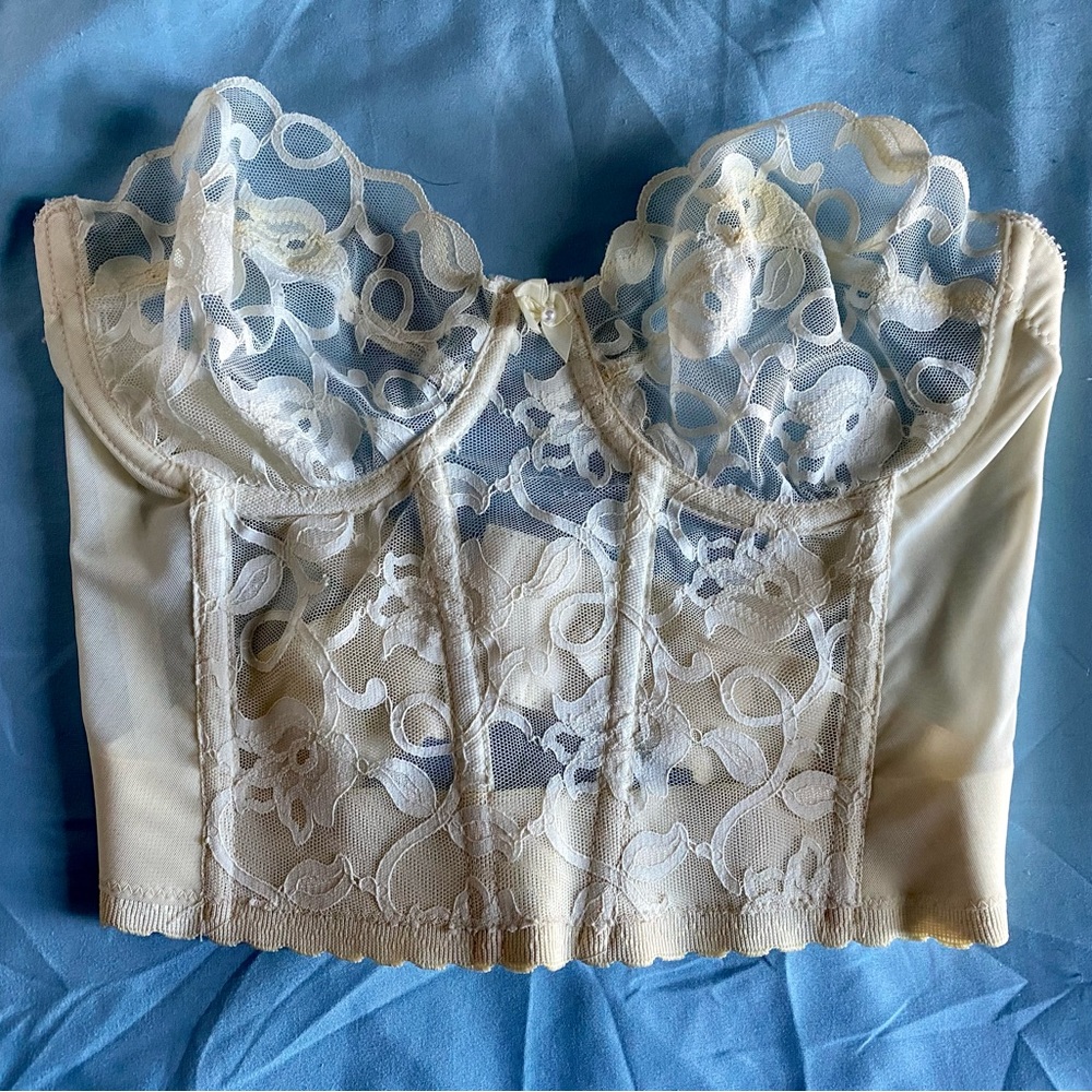Vintage Victoria’s Secret bustier, 34C.